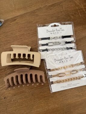 Hair binder- Matte Hair Claw Clips + Maya J Bracelet Hair Ties Set